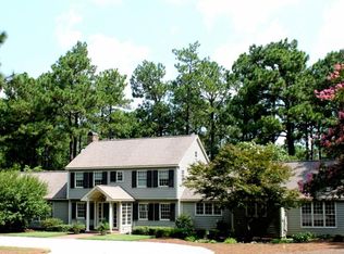 1325 E Connecticut Ave, Southern Pines, NC 28387