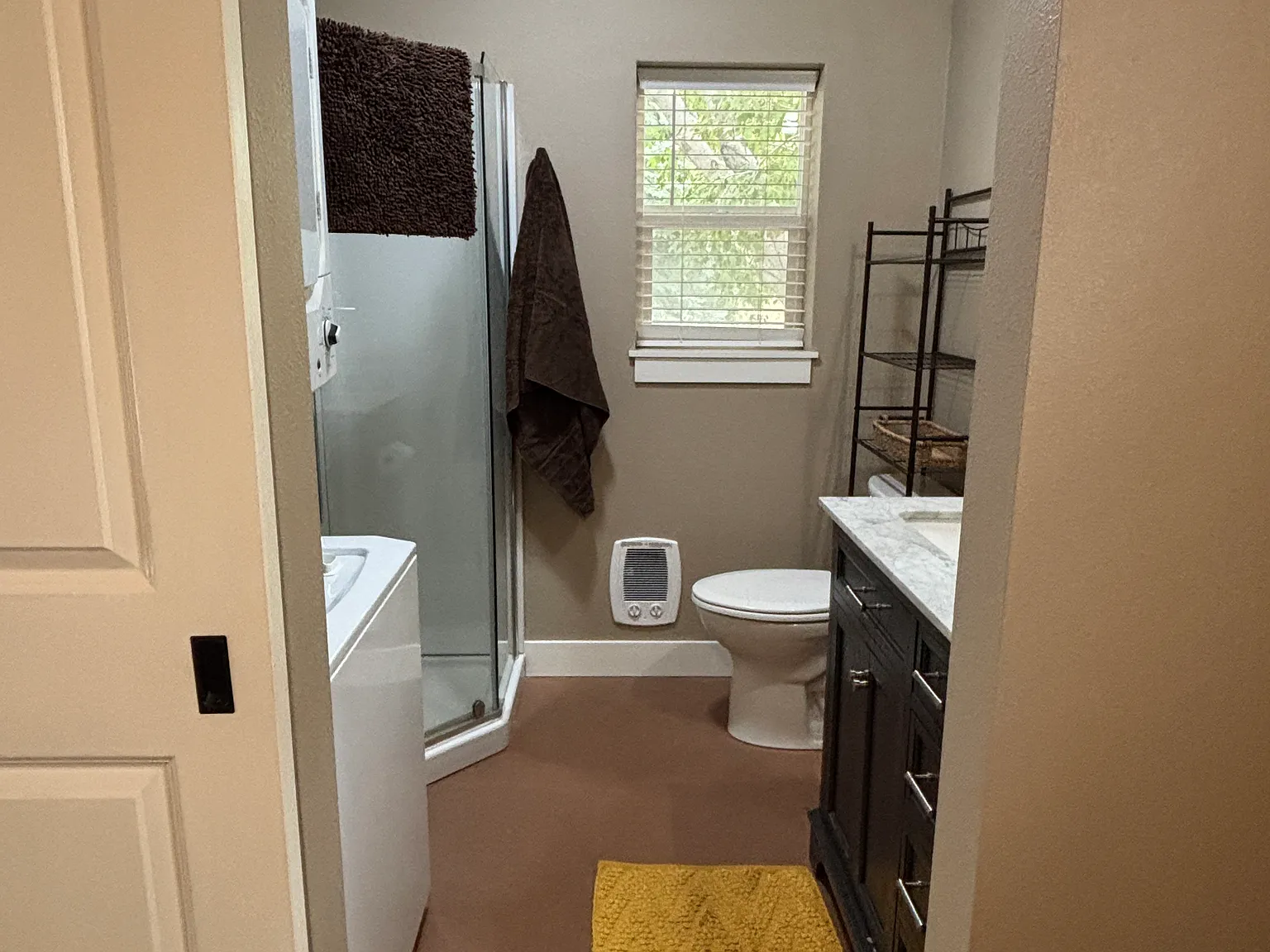 Studio, 400 sqft, $1,300 — Photo 2