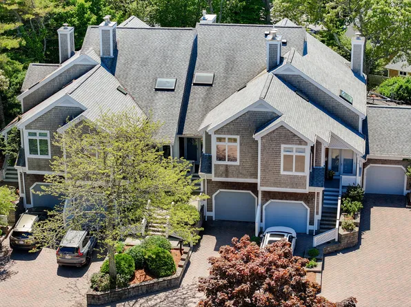 3 Keel De Sac #3, Falmouth, MA 02540