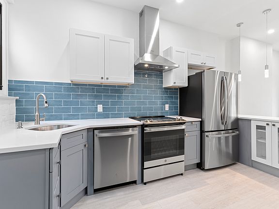 2nd image of 364 Menahan St APT 2