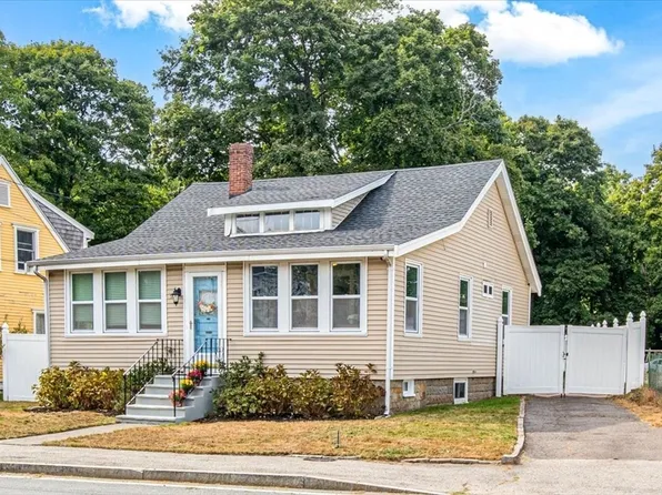 50 Mutton Ln, Weymouth, MA 02189