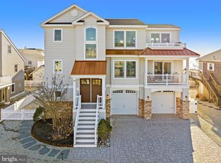 128 W Jeanette Ave, Brant Beach, NJ 08008