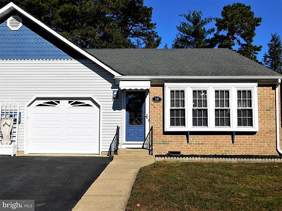 3rd image of 2 Greenwood Ln #B