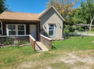 701 S Harrison Ave, Aurora, MO 65605
