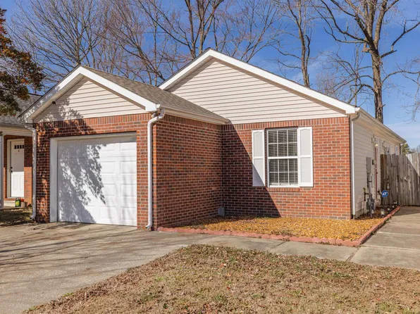 502 Chantilly Dr, Murray, KY 42071