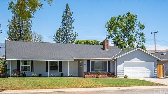 3rd image of 351 Fuego Ave
