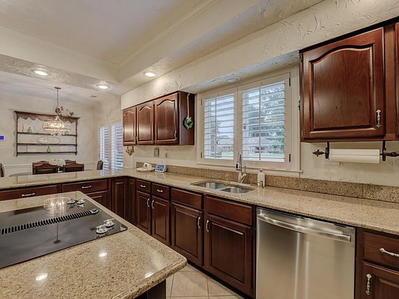 5th image of 9286 Wheatland Dr