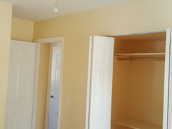 4th image of 7006 Lynwood Dr