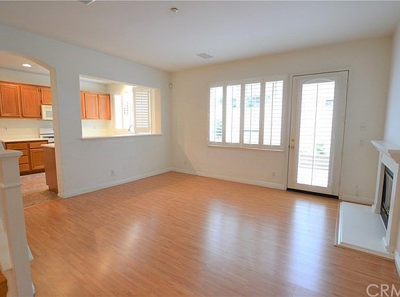 2nd image of 27 Bolinas #97