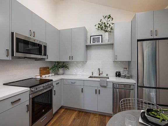 4th image of 1529 Ralston Ave #1529A