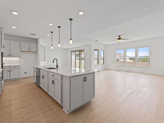 Open Kitchen