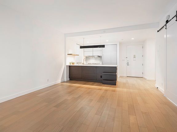 3rd image of 22 N 6th St APT 17B