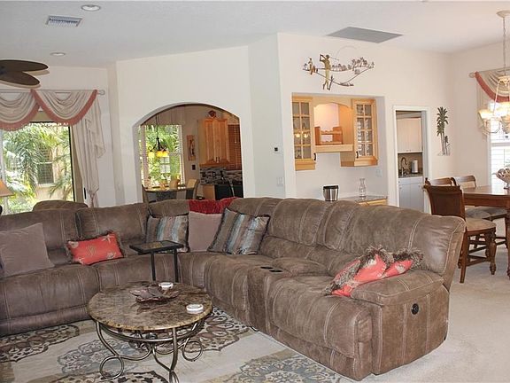 5th image of 615 Wild Pine Way