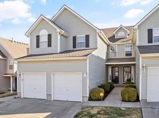 2223 SW Suncatcher Rd, Lees Summit, MO 64082