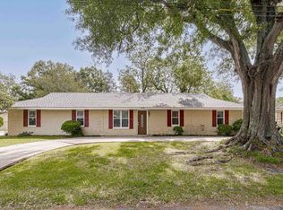 404 Hood St, Donaldsonville, LA 70346