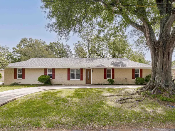 404 Hood St, Donaldsonville, LA 70346