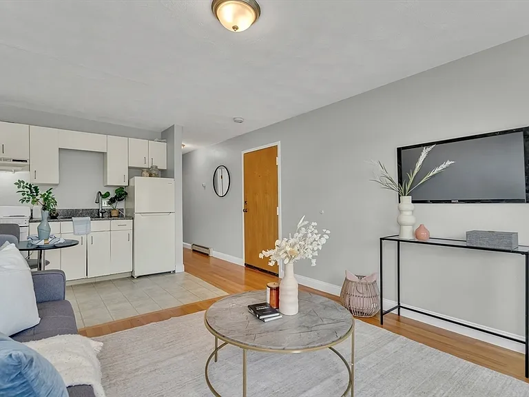 73 River St #4B — Photo 6
