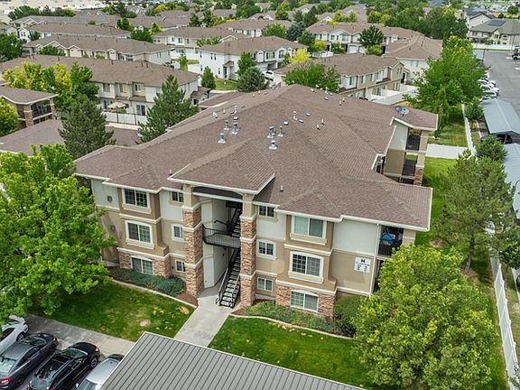 2nd image of 211 E Spencer Peak Way Unit H10