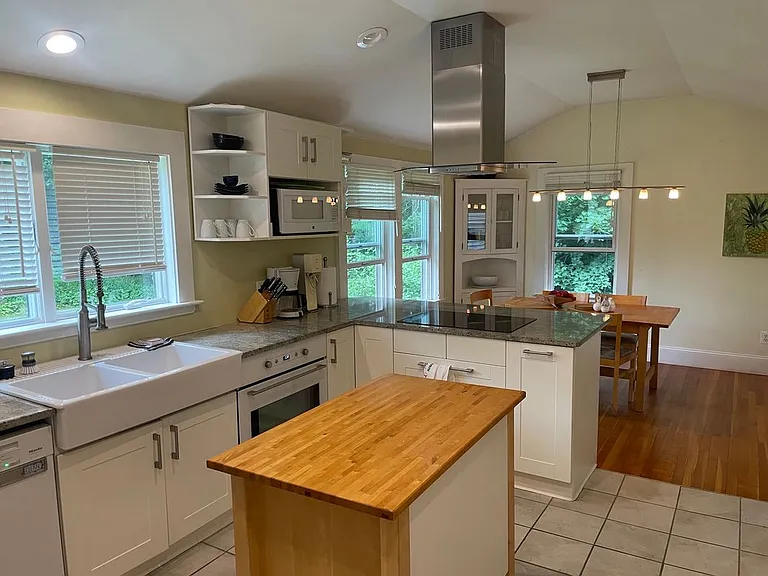 26 Arcadia Rd — Photo 2
