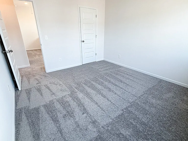 1017 Stiles Ct — Photo 12