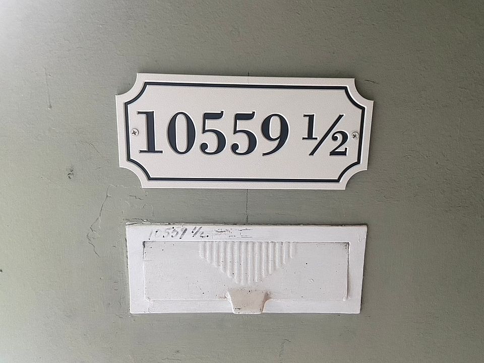 1st image of 10559 1/2 Ashton Ave