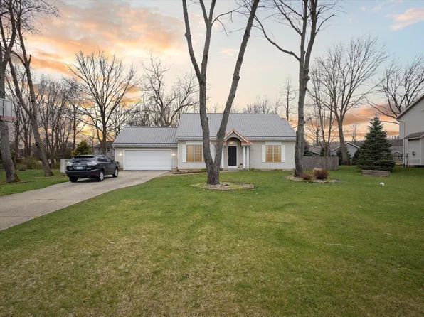 69702 Knottingham Ln, Edwardsburg, MI 49112