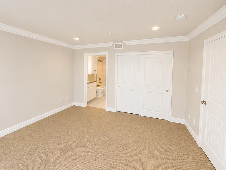 7718 Ivanhoe Ave — Photo 16