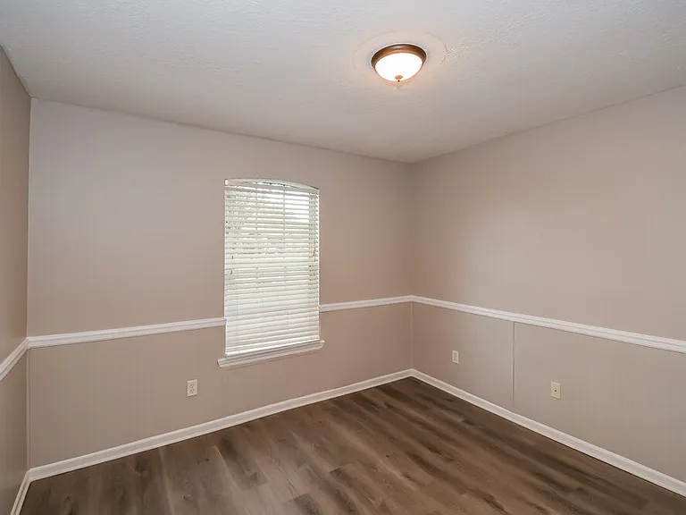 1299 Summit Oaks Dr E — Photo 11
