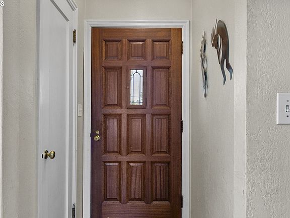 5th image of 1280 14th St NE