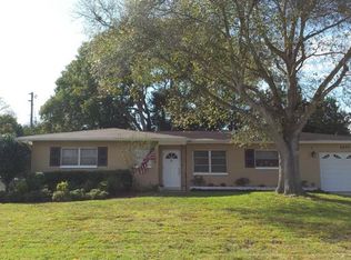 8850 Lynwood Dr, Seminole, FL 33772