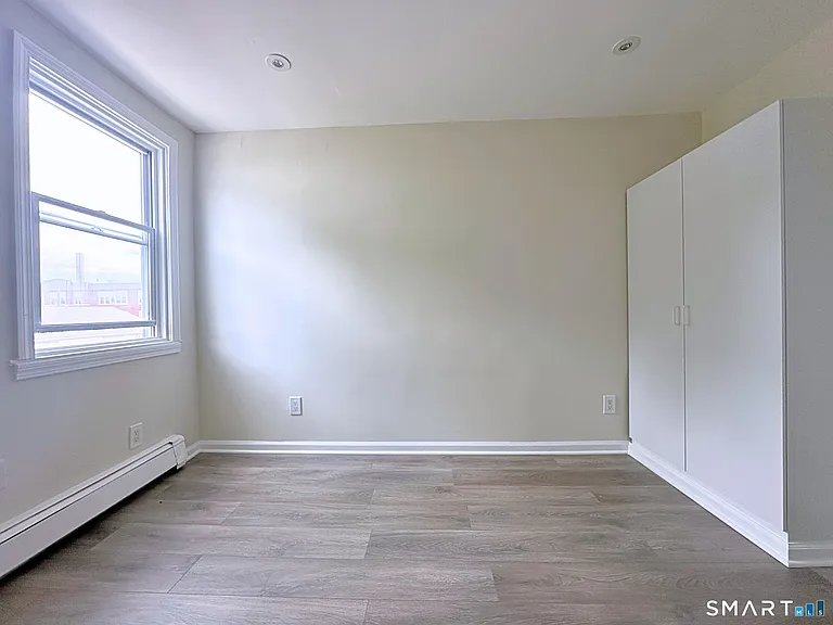 13 Bartlett St #2 — Photo 9
