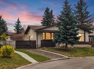 16 N Whiteram Pl NE, Calgary, AB T1Y 5J8