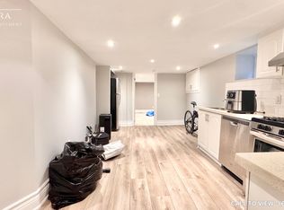 111 Sunnyside Ave #2, Toronto, ON M6R 2P1
