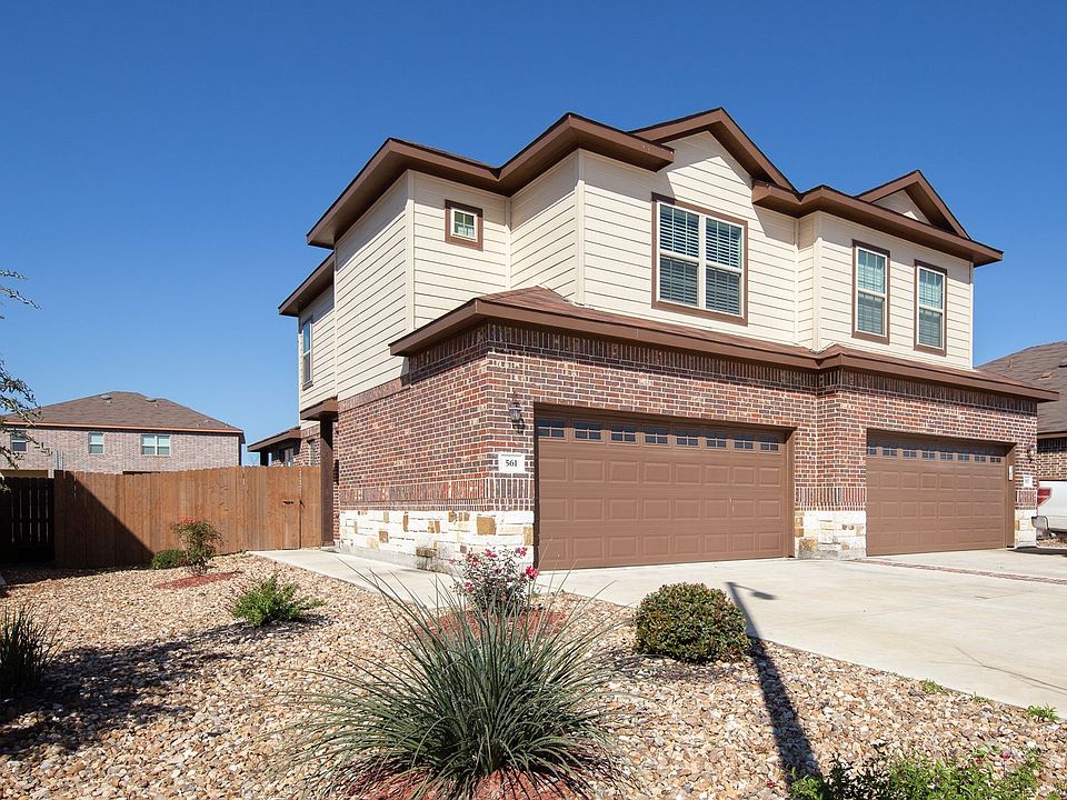 1st image of 561 Creekside Frst