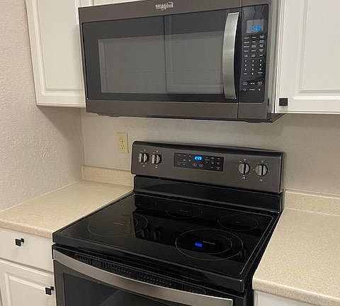 3rd image of 4621 Bayshore Dr APT Q1