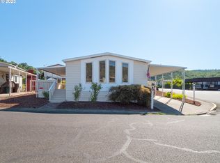 703 Shadow Ranch Ln, Roseburg, OR 97470