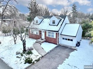 31 Madison Ave, Demarest, NJ 07627