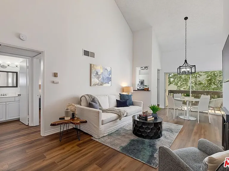 6306 Summertime Ln — Photo 7