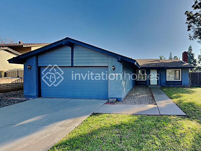 2313 S Pleasant Ave — Photo 1