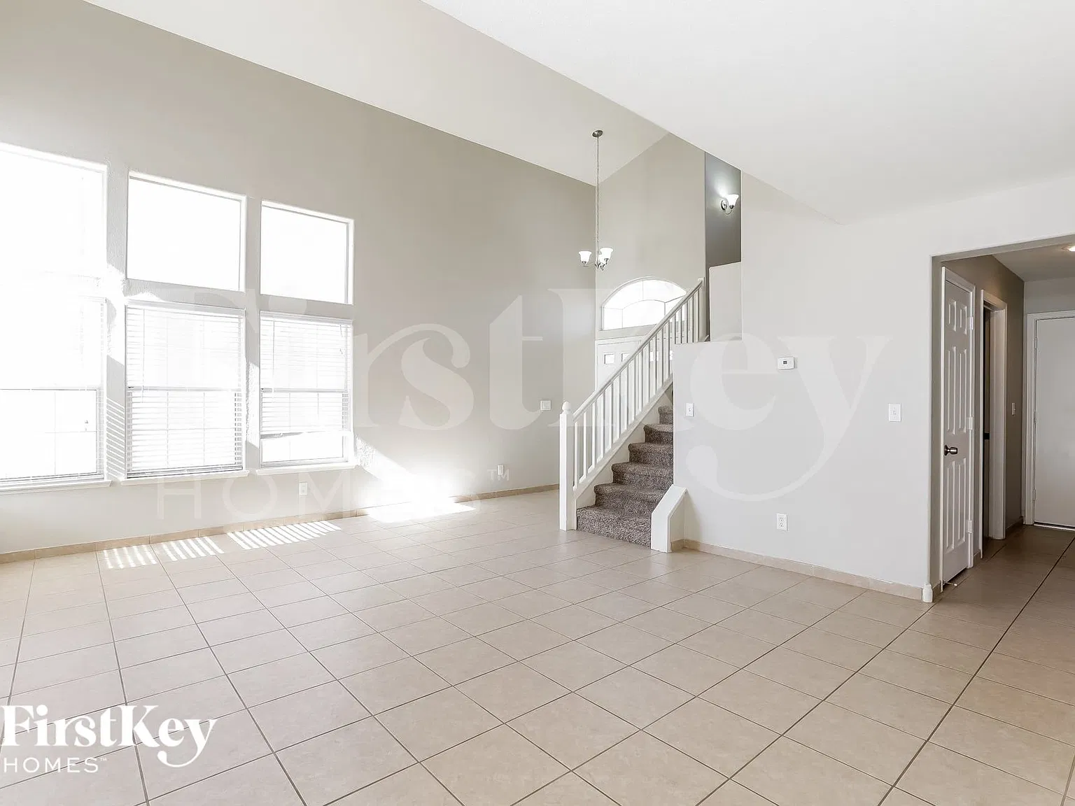 4 bed, 3.0 bath, 2142 sqft, $2,720 — Photo 3