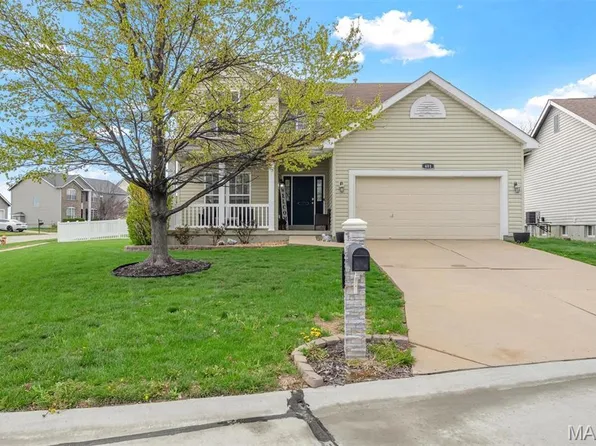 401 Briarchase Pl, Lake Saint Louis, MO 63367