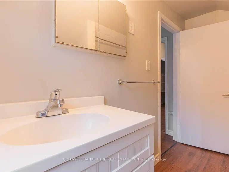 24 Maple St — Photo 36