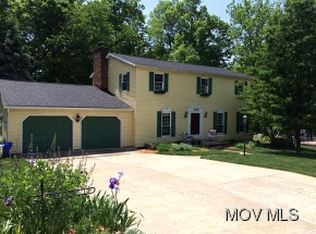 108 Briarwood Pl, Parkersburg, WV 26104