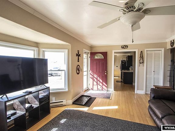 4th image of 8420 Jade St