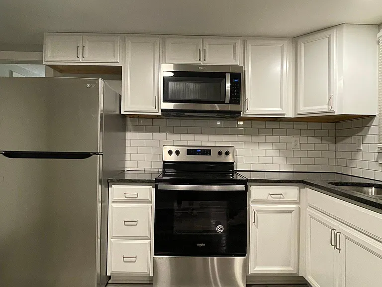 108 Clinton St #2 — Photo 4