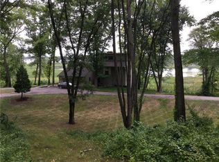 2940 Weidemann Dr, Clarkston, MI 48348