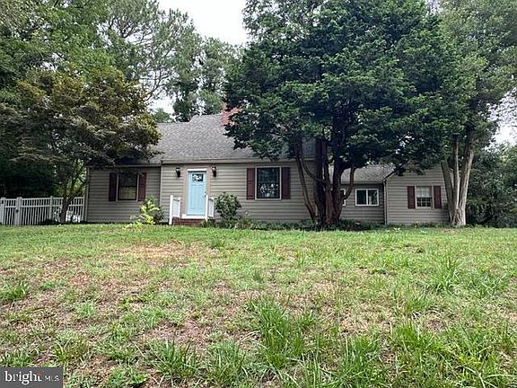 3rd image of 315 N Park Dr
