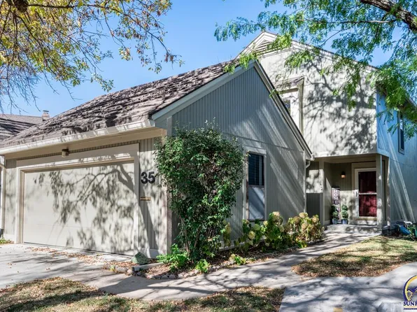 35 SW Pepper Tree Ln, Topeka, KS 66611