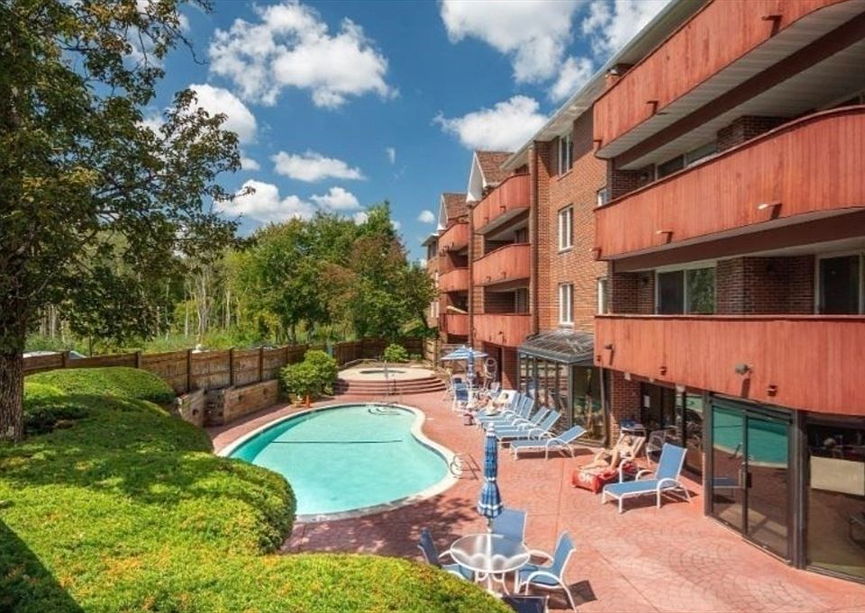 1st image of 100 Rosemary Way APT 231