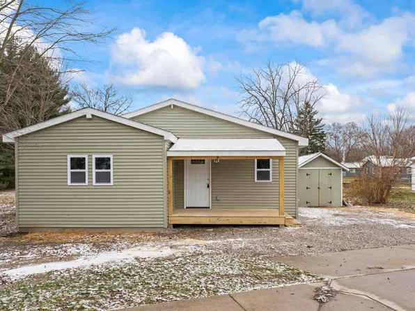 134 S High St, Hebron, OH 43025